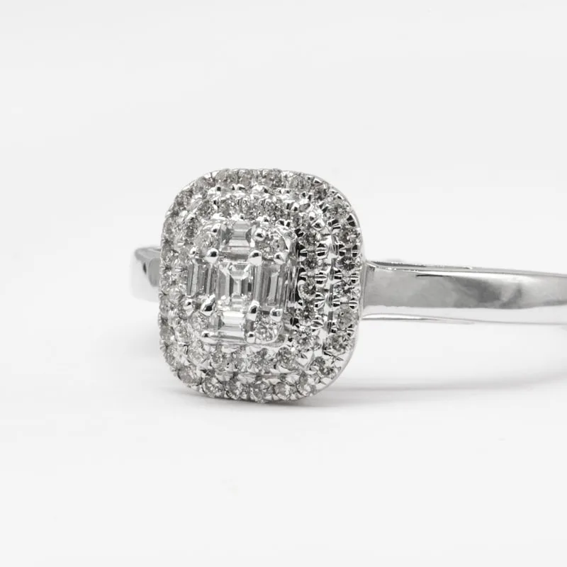 Aurelia Solitaire Ring