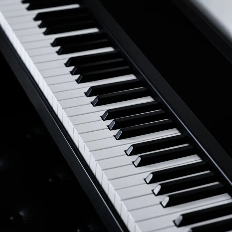 Cascade Stage Piano 73