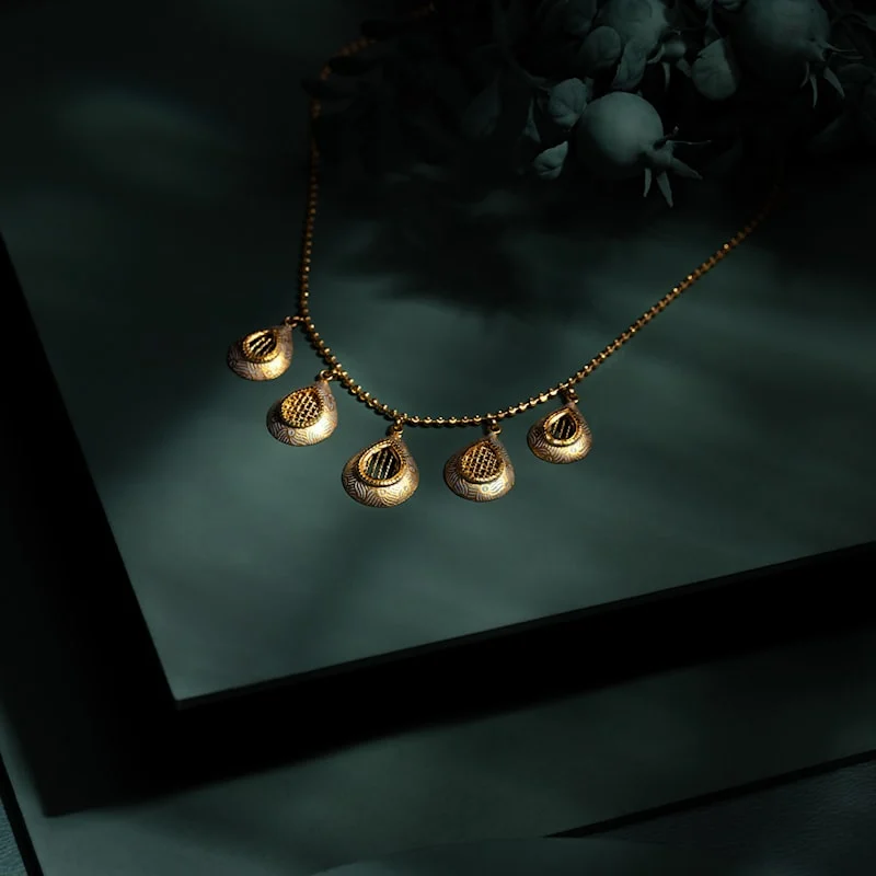 Aurelia Pendant Necklace