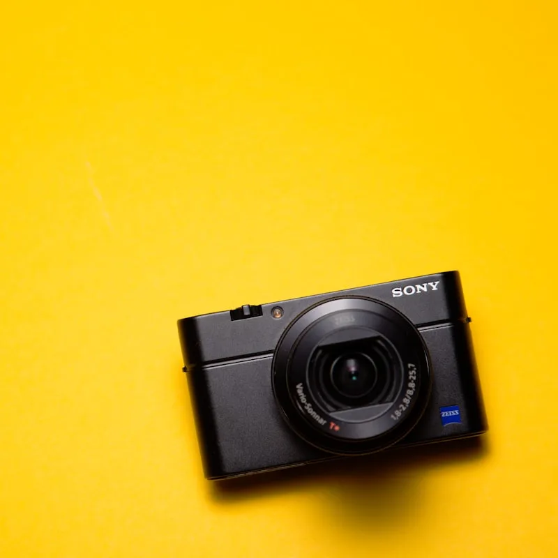 Aperture Instant Snap Pocket