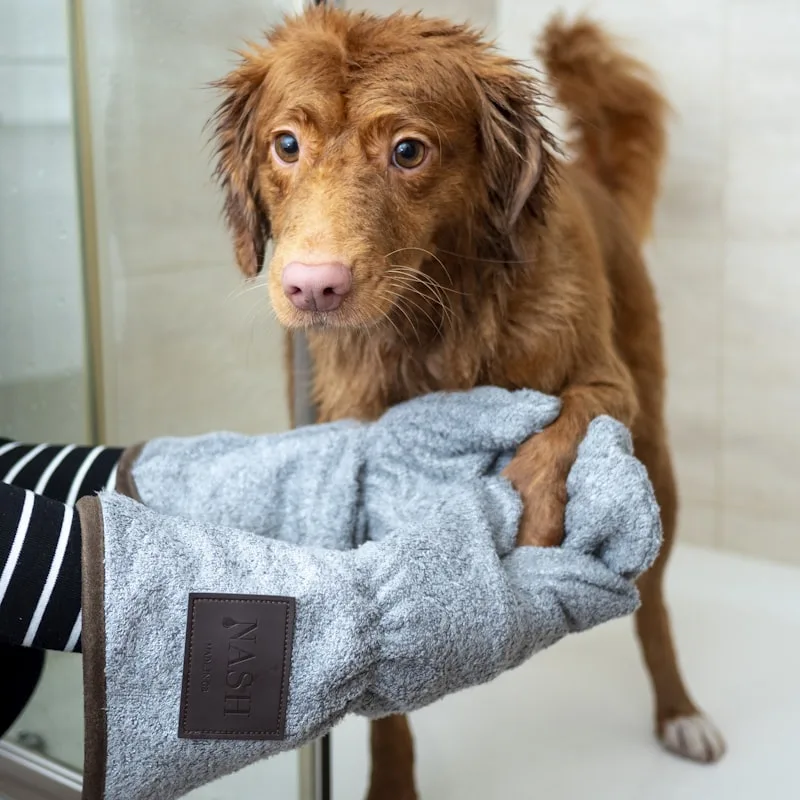 Self-Cleaning Slicker Brush