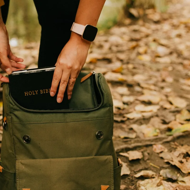 Drift Sling Crossbody