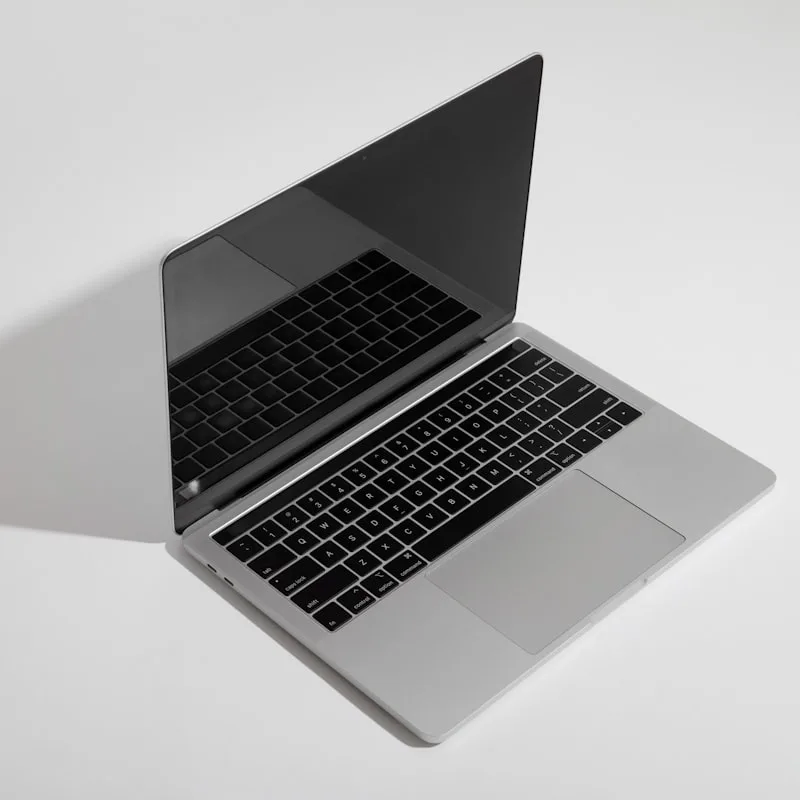 Nova SwiftBook Chrome 13