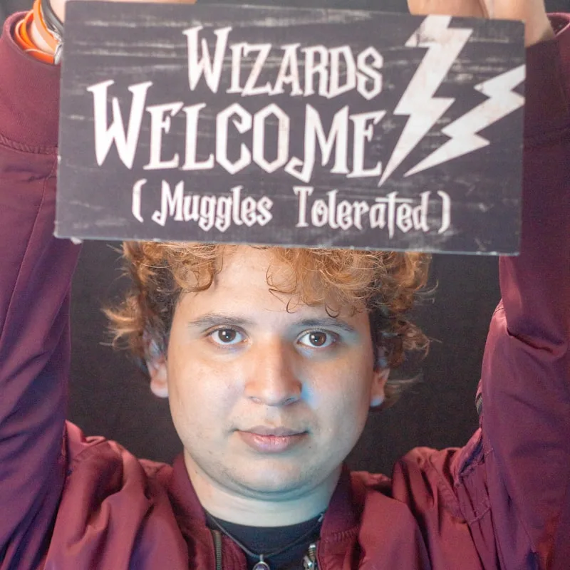 Celebra Happy Birthday Banner